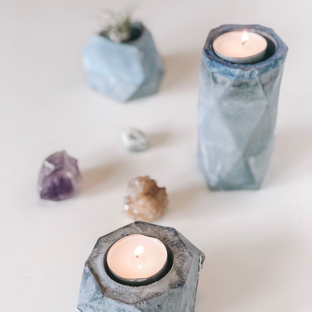 finished-colored-concrete-diy-pop-shop-america-craft-tutorials_square