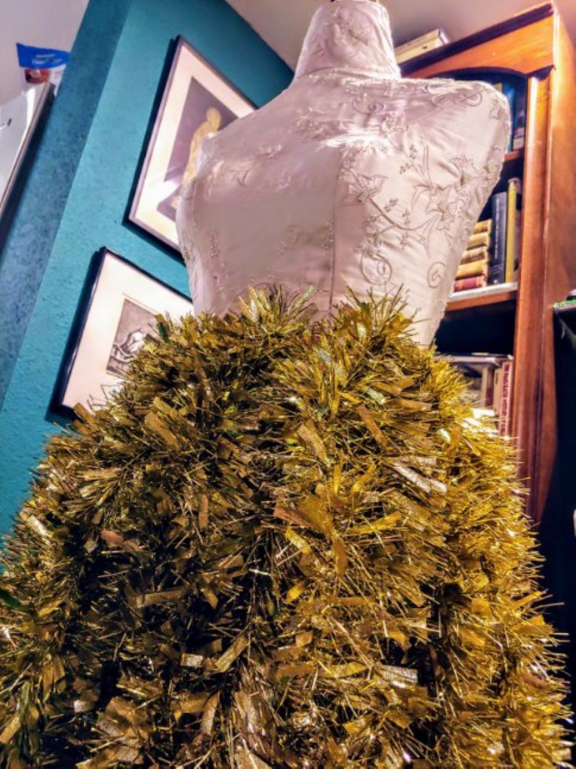 Christmas Tree Gown DIY step one, the skirt