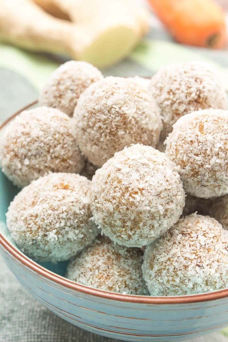 Carrot-Cake-Energy-Balls