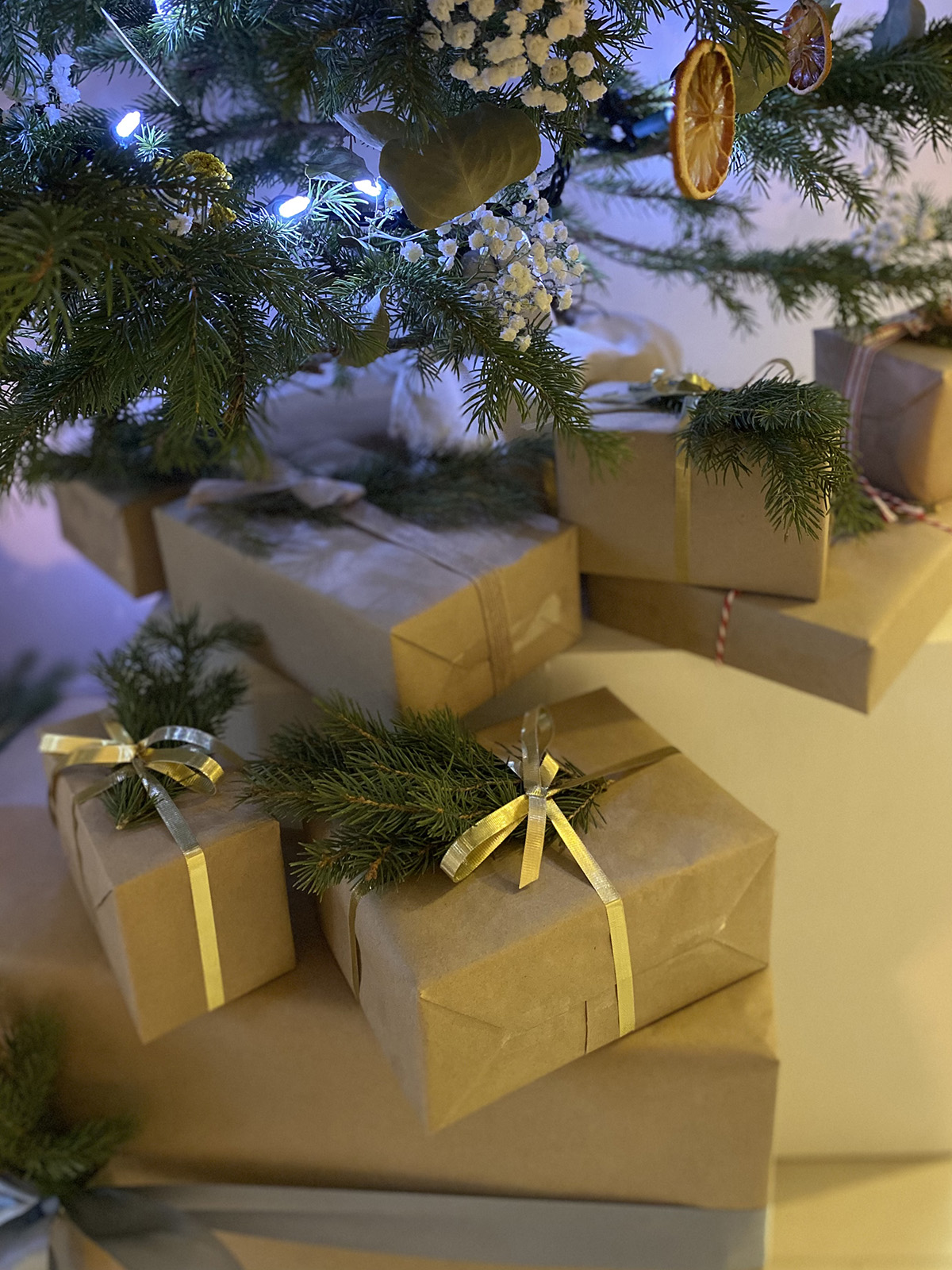DIY Dried Flower Christmas Tree
