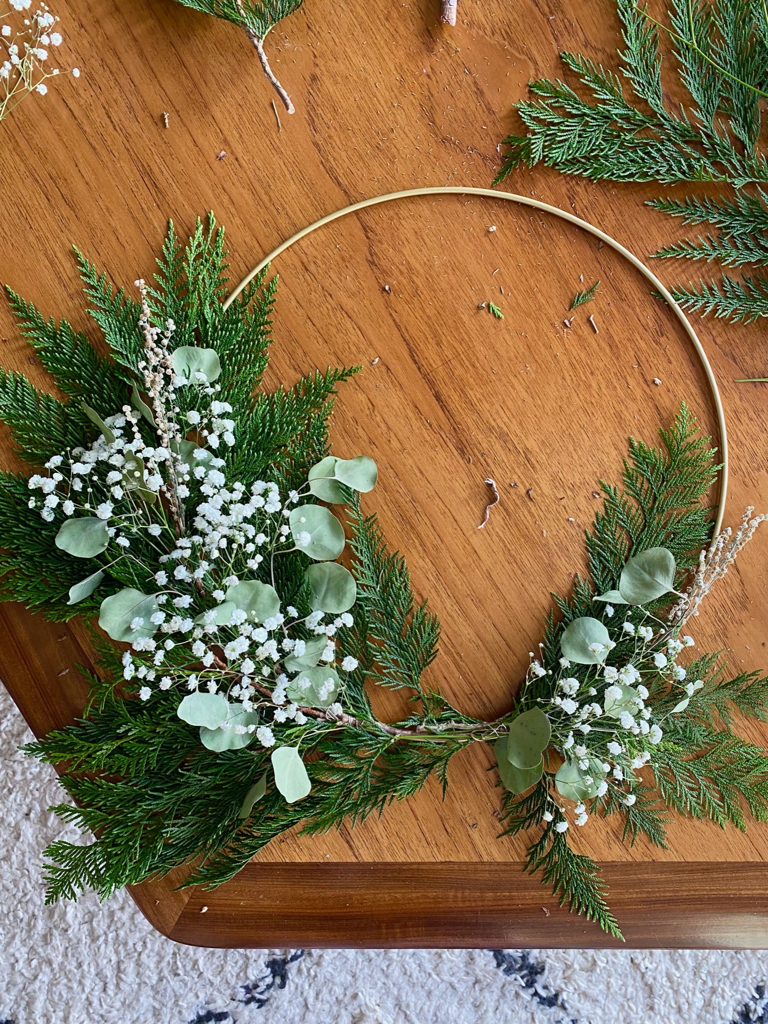 Modern Cedar and Dried Flower Holiday Wreath DIY