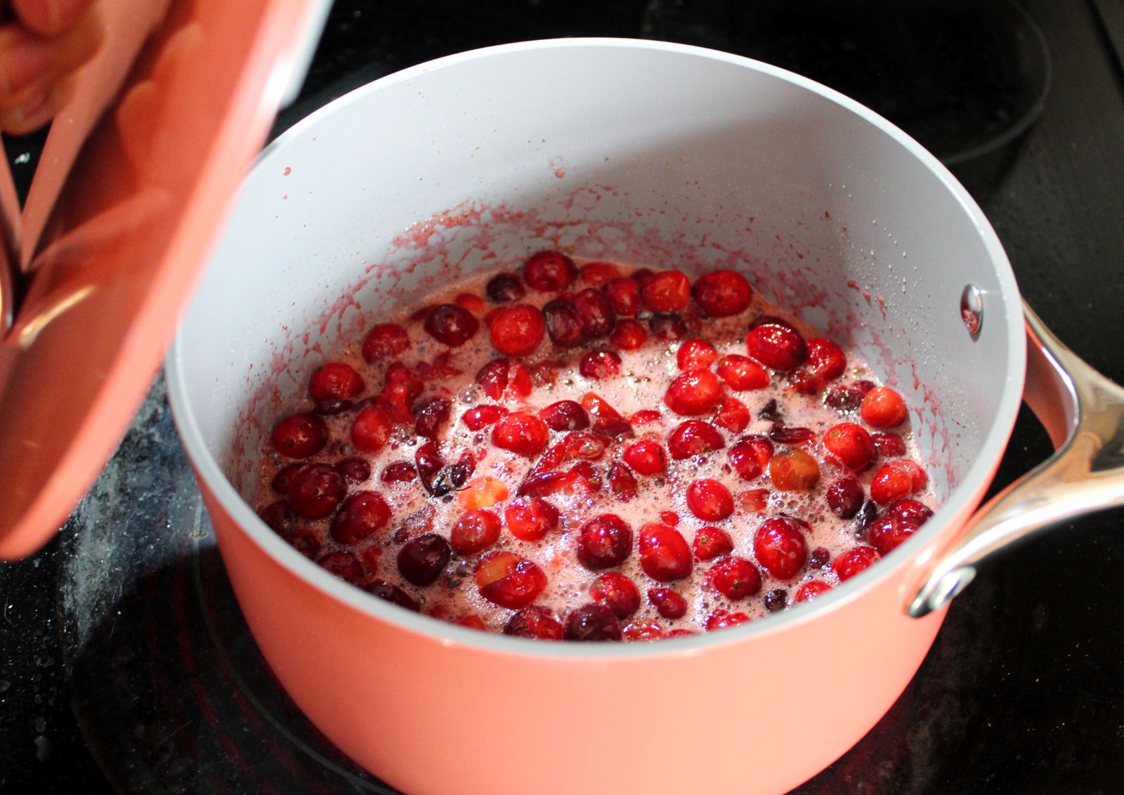 cooked cranberries with foam 1