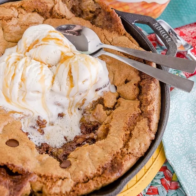 Skillet-Cookie-Ice-Cream