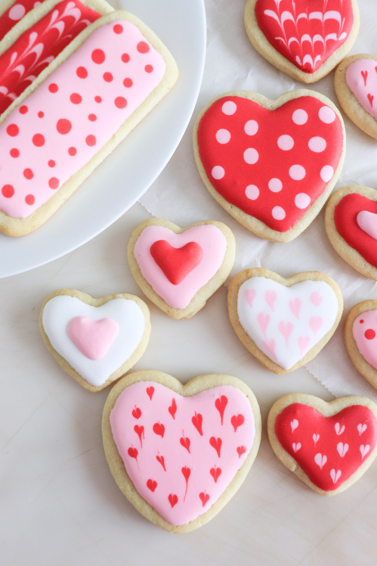 finished valentines sugar cookie decorating tutorial
