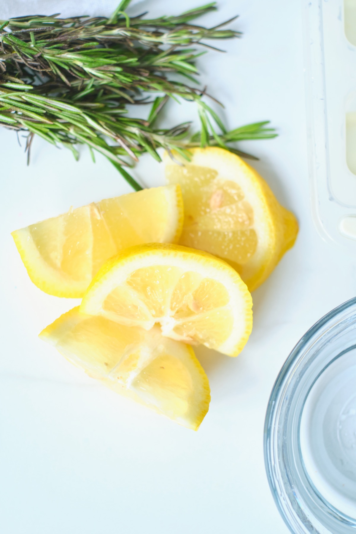 cut the lemons into small pieces