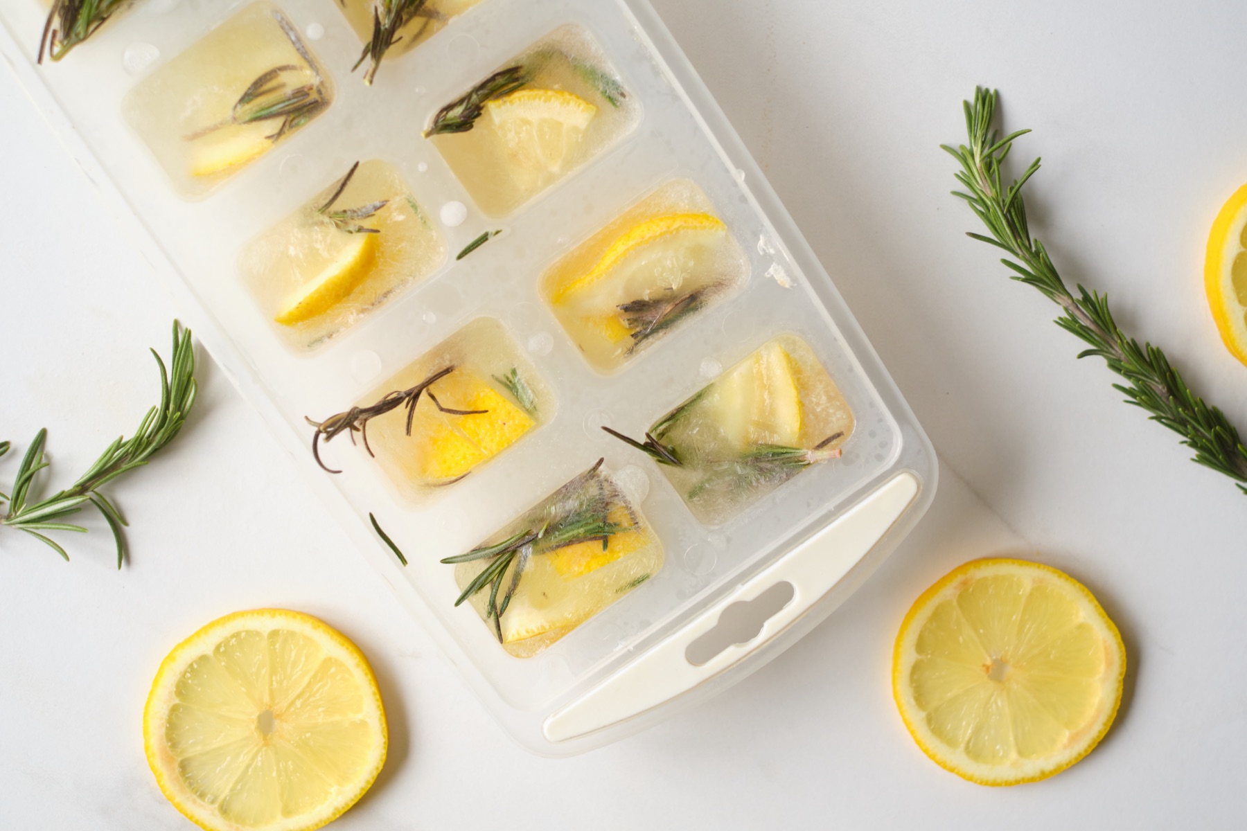 freeze the garbage disposal cleaning cubes