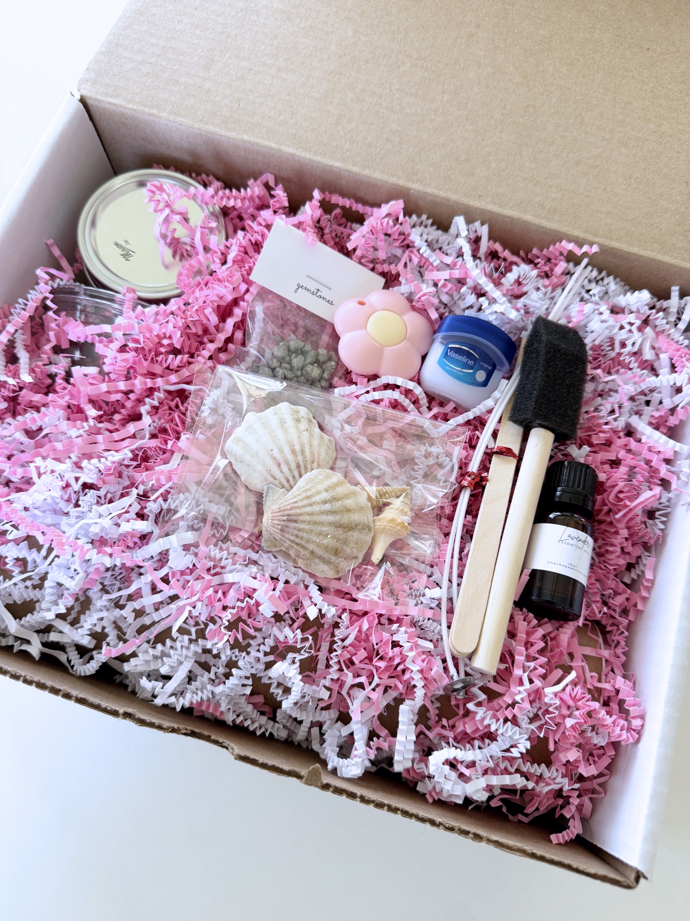 see inside the concrete candles box web