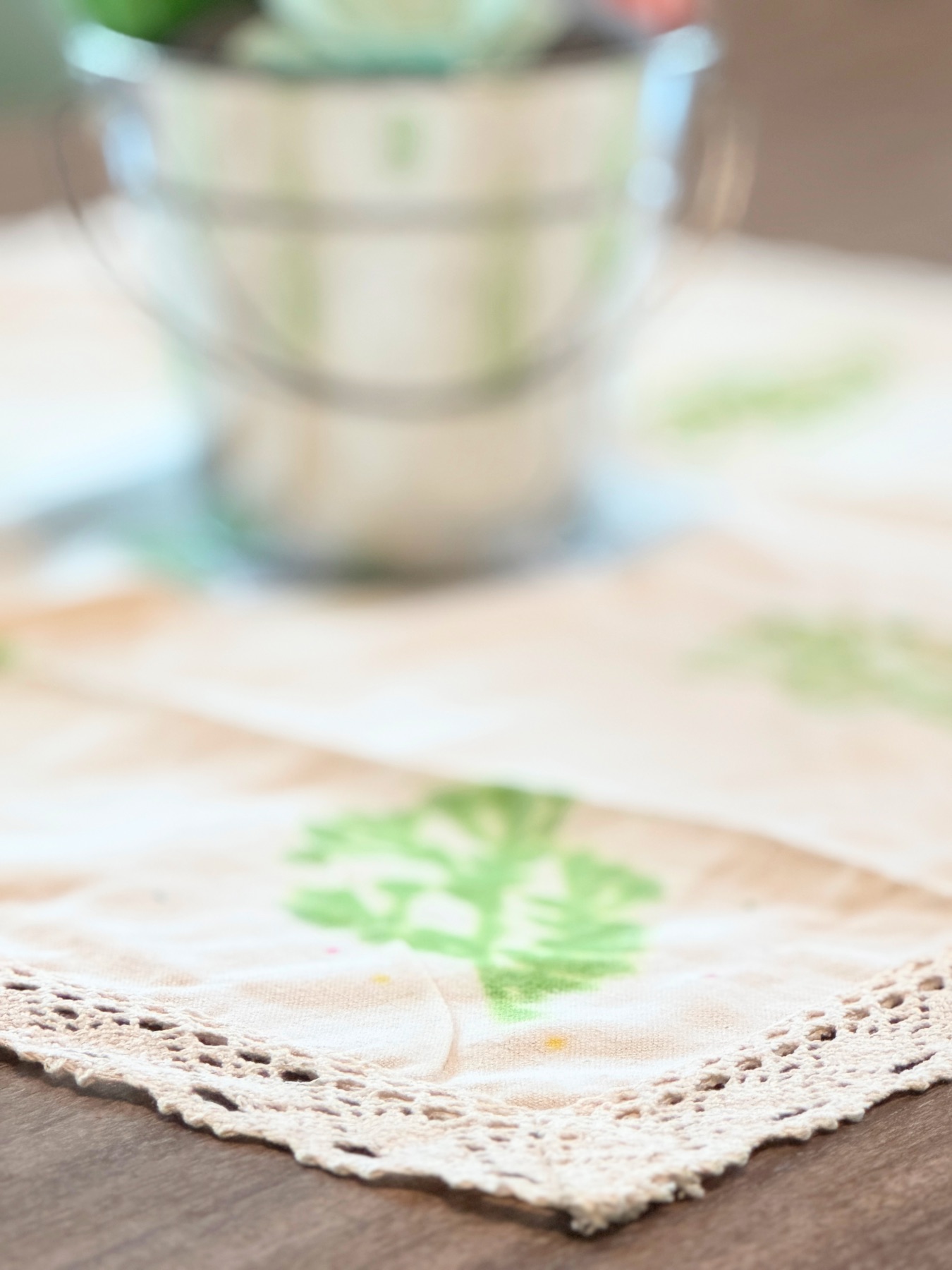 pretty watercolor tablecloth with sharpies tutorial web