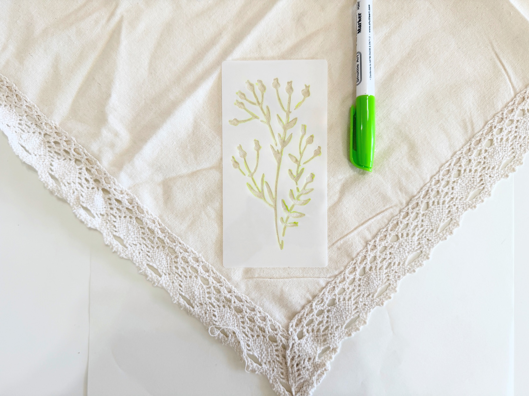 stencil and marker to make diy watercolor tablecloths web