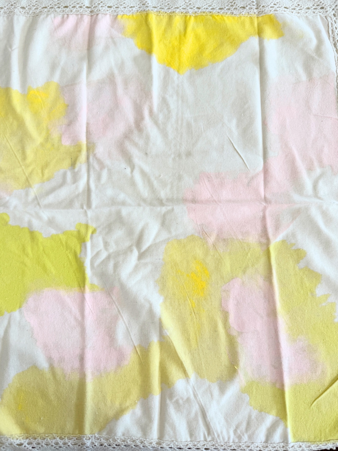 continue to paint new colors of fabric paint web