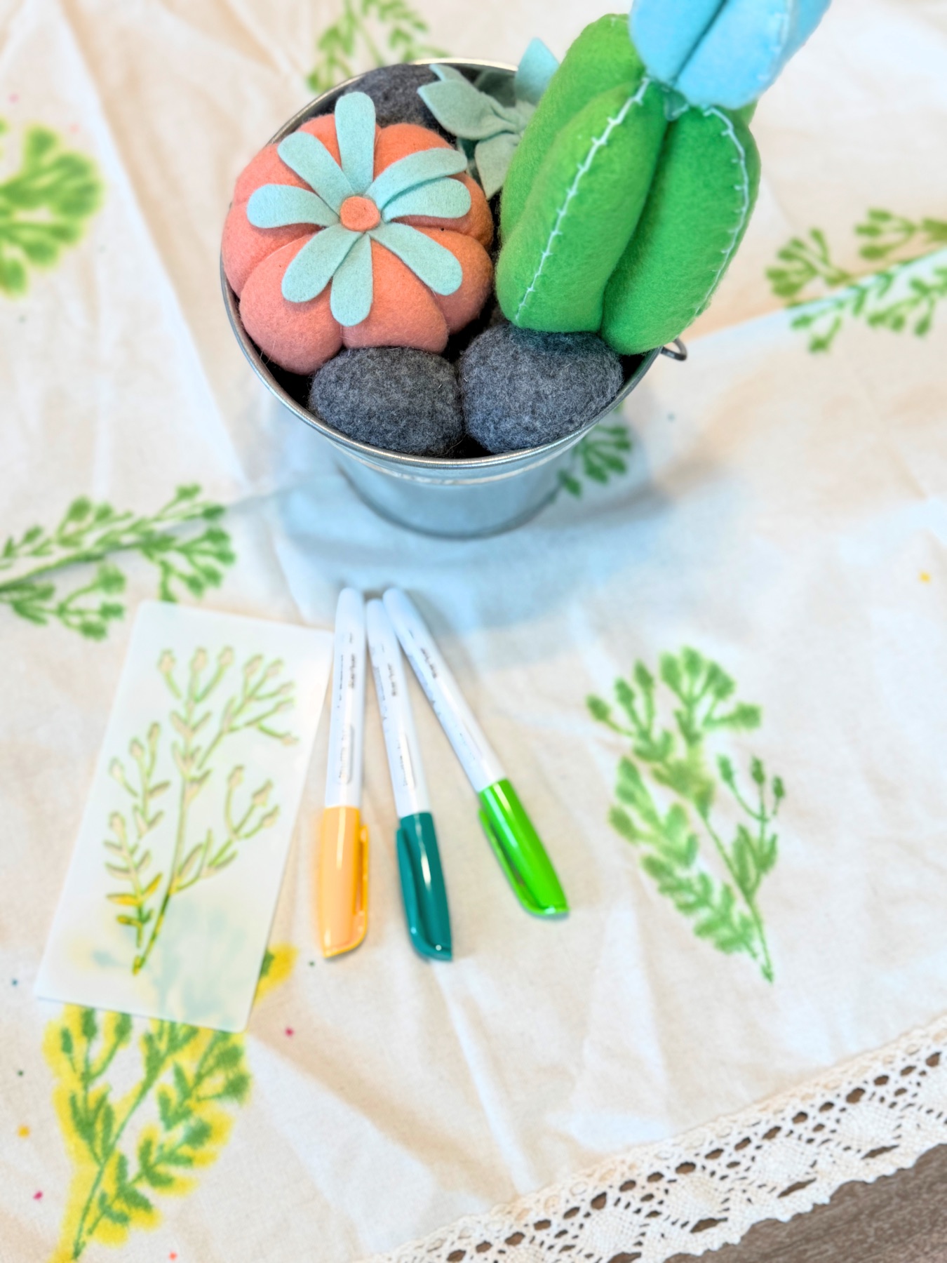 how to make a diy sharpie watercolor tablescape kit web